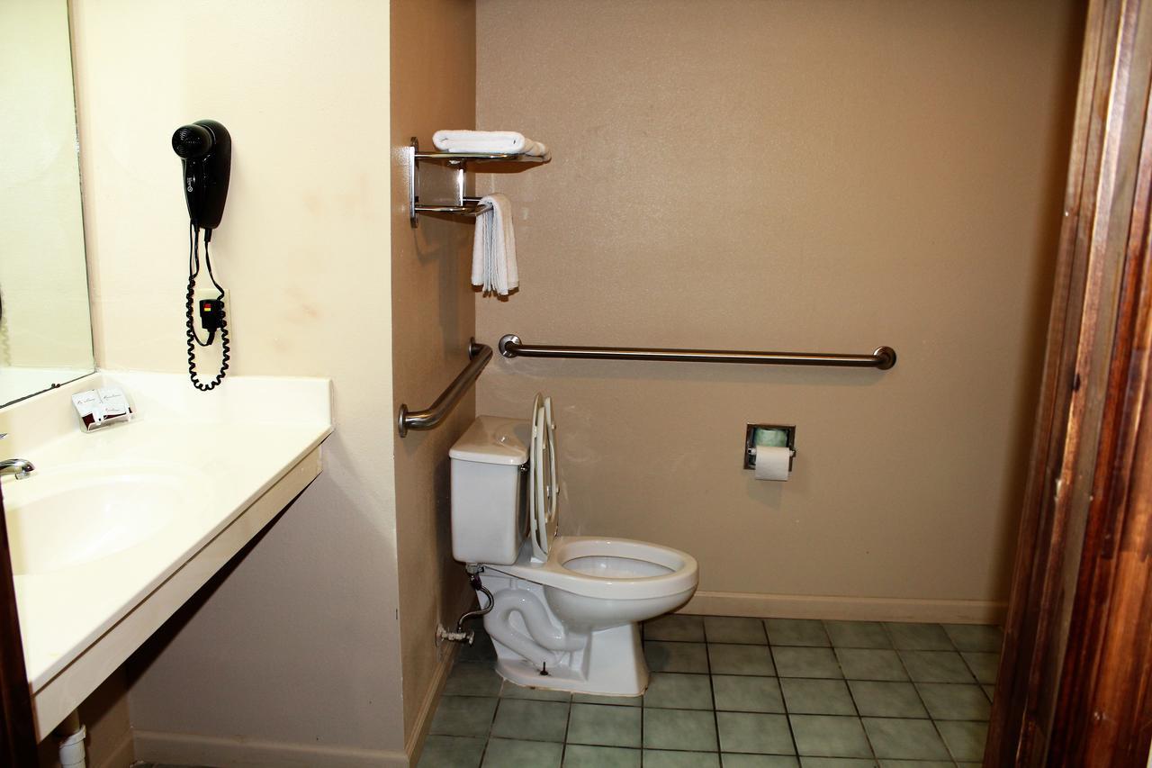Highland Inn Denham Springs Baton Rouge East 外观 照片